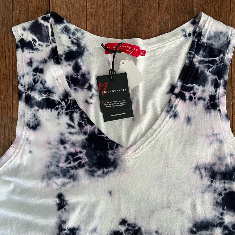 n:Philanthropy Lola Super Soft Tie Dye Distressed Tank Top - Picture 4 of 7